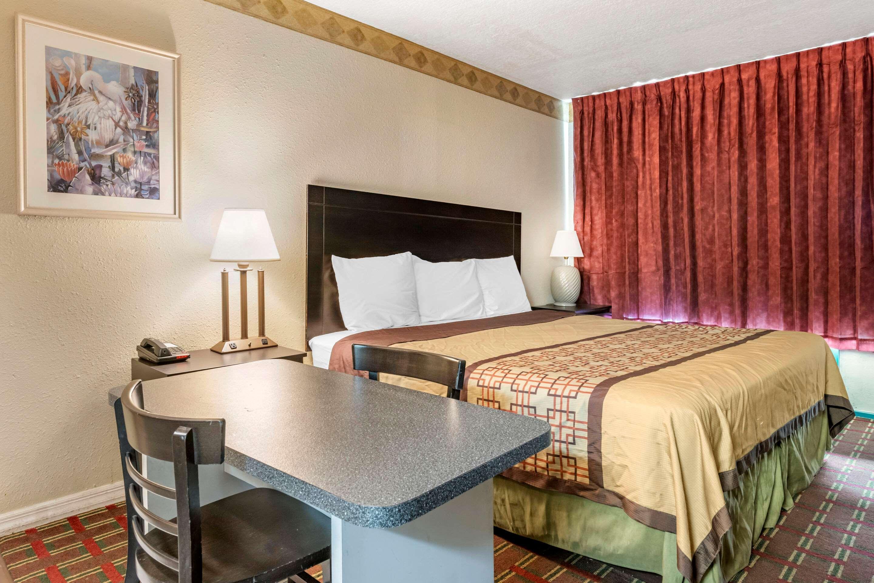 Rodeway Inn New Port Richey Eksteriør billede