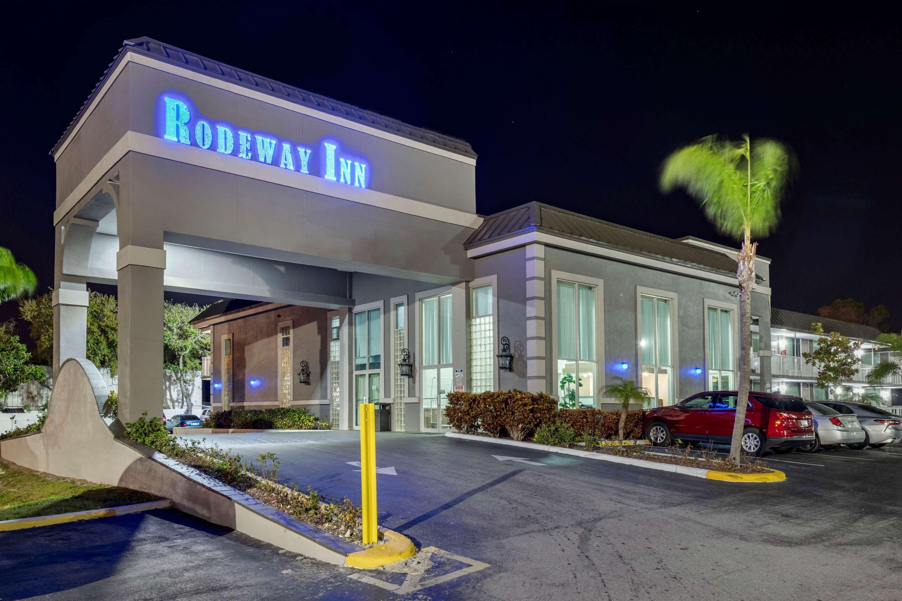 Rodeway Inn New Port Richey Eksteriør billede
