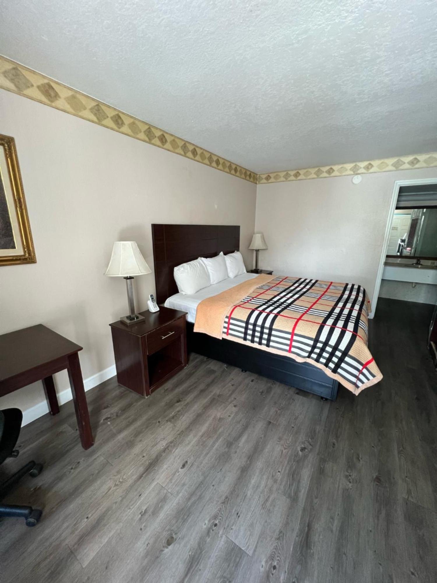 Rodeway Inn New Port Richey Eksteriør billede