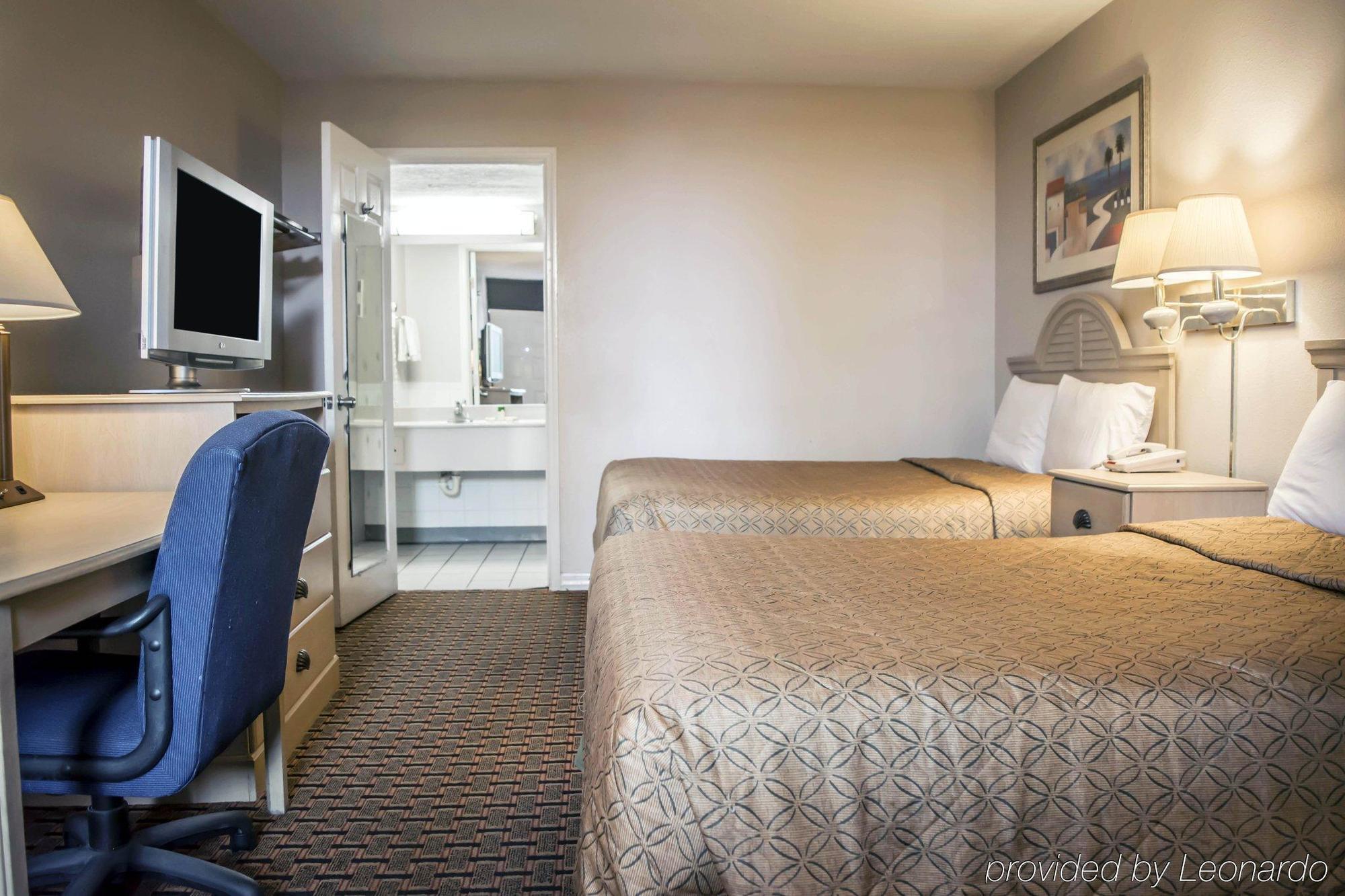 Rodeway Inn New Port Richey Eksteriør billede