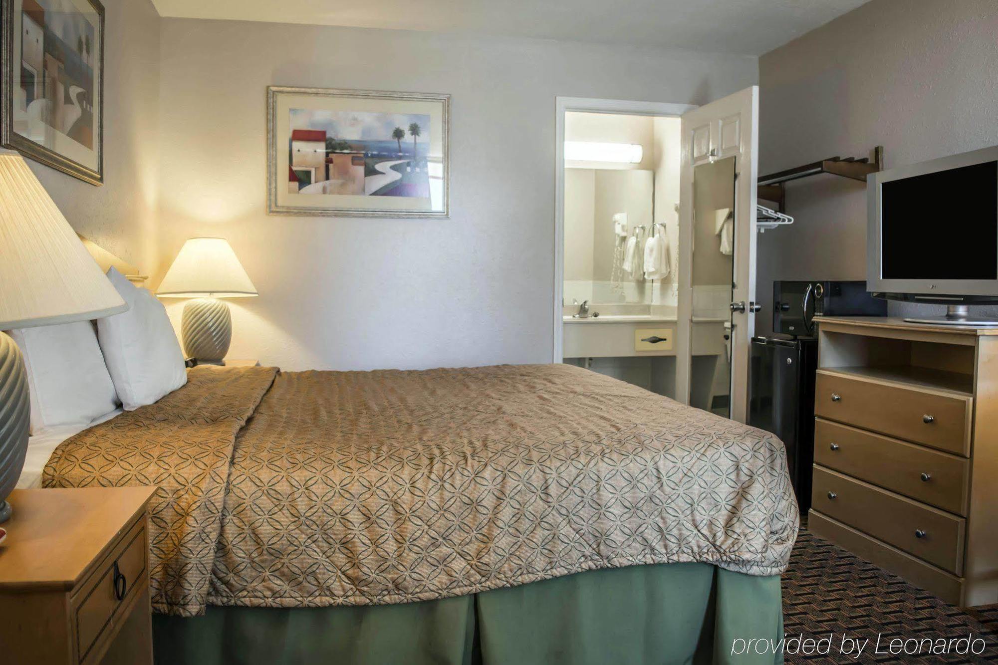 Rodeway Inn New Port Richey Eksteriør billede