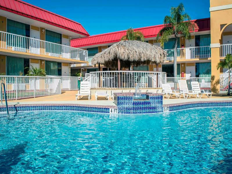 Rodeway Inn New Port Richey Eksteriør billede